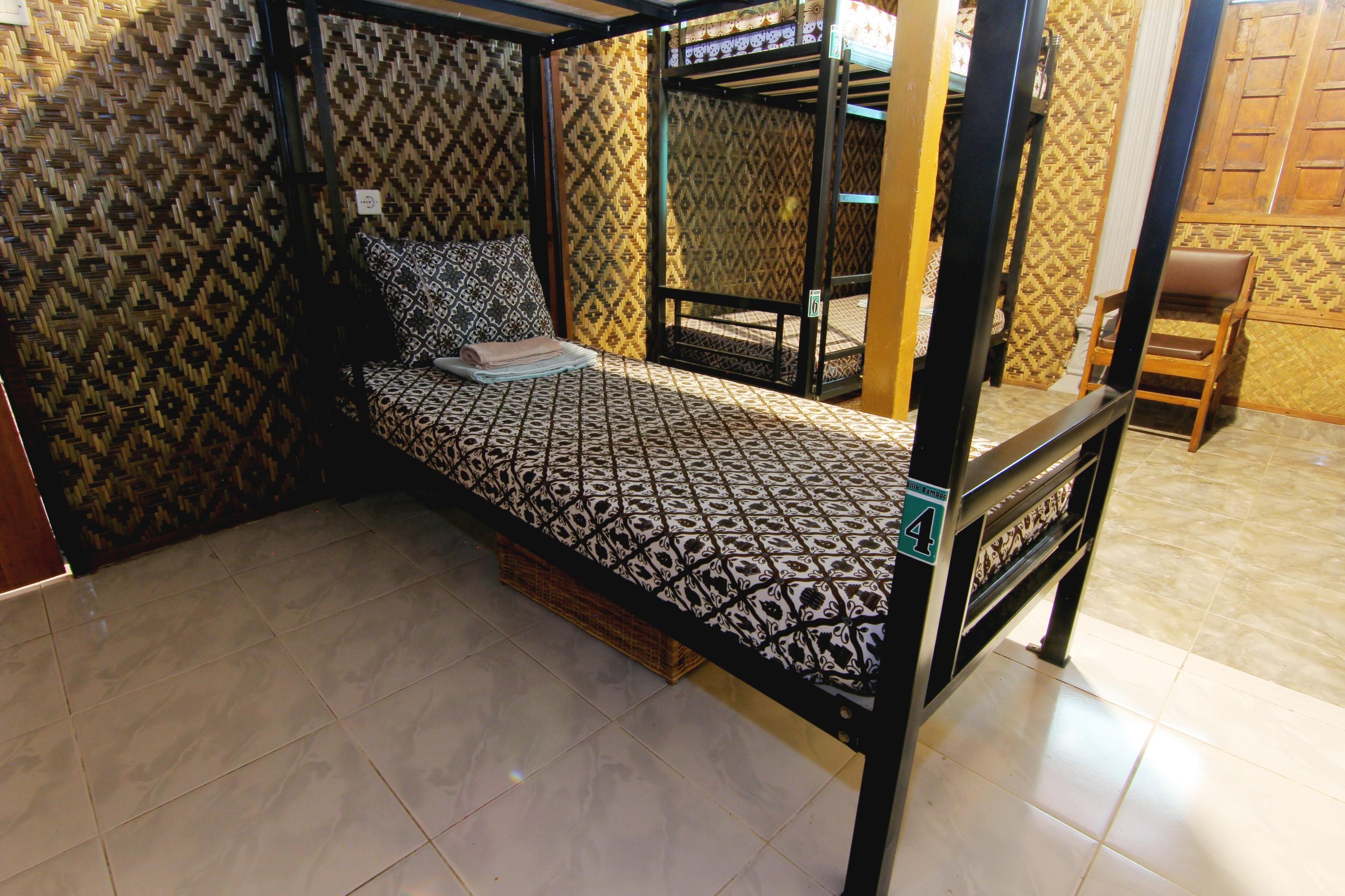 Bilik Bamboo Hostel Yogyakarta Buitenkant foto