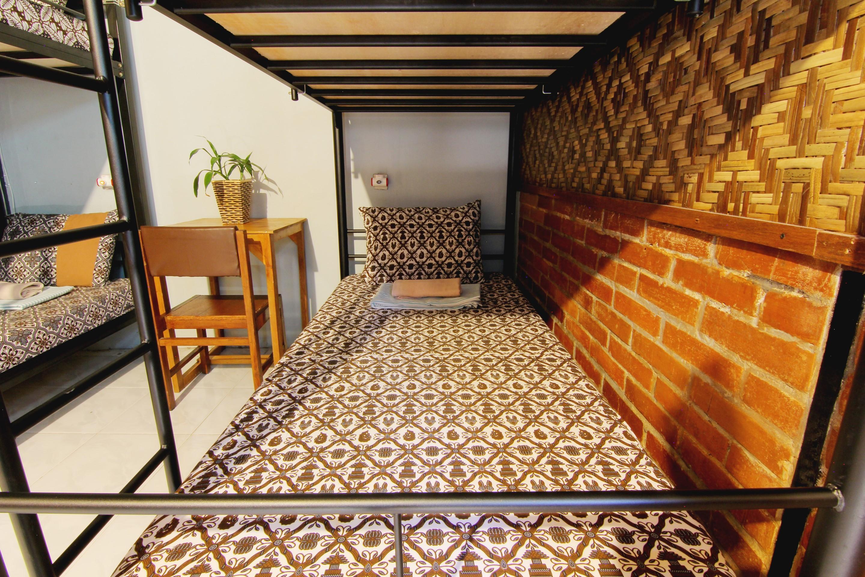 Bilik Bamboo Hostel Yogyakarta Buitenkant foto