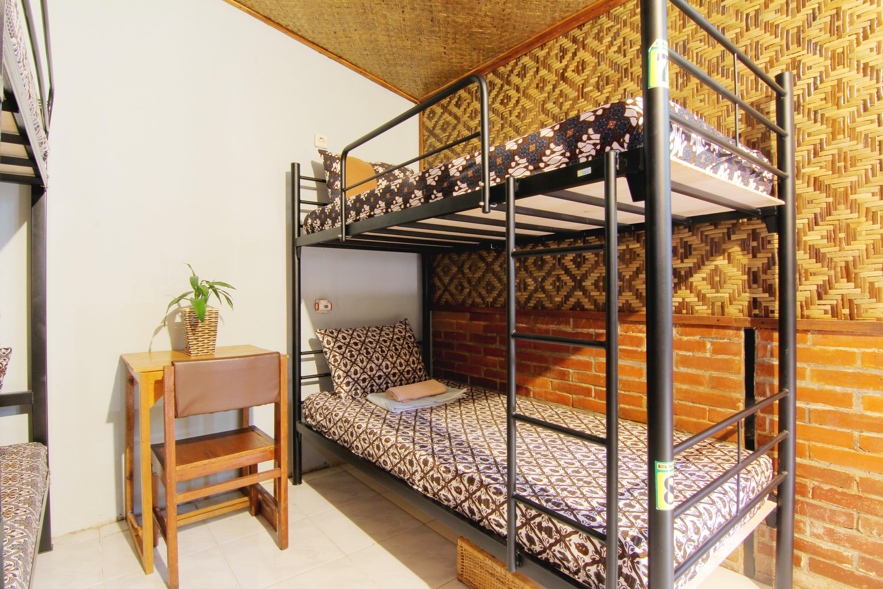 Bilik Bamboo Hostel Yogyakarta Buitenkant foto